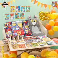 「トムとジェリー」85周年一番くじで仲良くケンカする2人のフィギュアがたっぷり！「階段の形になったトム」の折り畳みクッションも必見