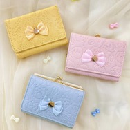 パジャマ姿のちいかわが可愛い！ハチワレ、うさぎデザインなどカラフルな財布が発売中