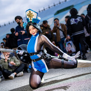 メイデン：アイスローズ『勝利の女神:NIKKE』／Kadorin 仁美（Instagram：kadorin.hitomi）