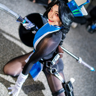 メイデン：アイスローズ『勝利の女神:NIKKE』／Kadorin 仁美（Instagram：kadorin.hitomi）