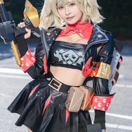 バーニス・ホワイト 『ゼンレスゾーンゼロ』／天音ありぃ（X：@allie_cos）