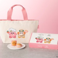 「カービィカフェ」まんまる顔のスイーツバーガー、その美味しさ“はみ出し級”!お菓子入りトートバッグがJR東京駅で再販