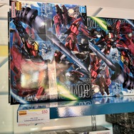 これがアメリカのガンダムベース!ガンプラ無料配布や巨大立像の展示など、家族で楽しめる“体験”を重視した内容に【フォトレポ】