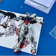 これがアメリカのガンダムベース!ガンプラ無料配布や巨大立像の展示など、家族で楽しめる“体験”を重視した内容に【フォトレポ】