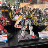 これがアメリカのガンダムベース!ガンプラ無料配布や巨大立像の展示など、家族で楽しめる“体験”を重視した内容に【フォトレポ】