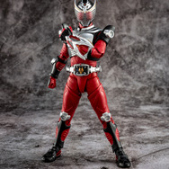 戦わなければ生き残れない！「仮面ライダー龍騎」が圧倒的な可動域でアクションフィギュア化―OPで印象的な複眼も光る