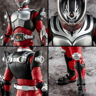 戦わなければ生き残れない！「仮面ライダー龍騎」が圧倒的な可動域でアクションフィギュア化―OPで印象的な複眼も光る