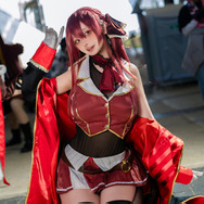 宝鐘マリン／天然水（X：@tennensui_cos）