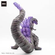 全高約30cmの大ボリューム！「ゴジラ（2016）」ソフビ、暗闇で光るノーマルと奥行き&重厚感あるバーニングレッドカラーの2種展開