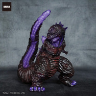 全高約30cmの大ボリューム！「ゴジラ（2016）」ソフビ、暗闇で光るノーマルと奥行き&重厚感あるバーニングレッドカラーの2種展開