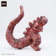 全高約30cmの大ボリューム！「ゴジラ（2016）」ソフビ、暗闇で光るノーマルと奥行き&重厚感あるバーニングレッドカラーの2種展開