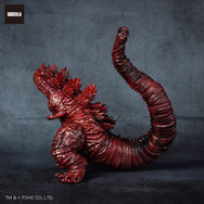 全高約30cmの大ボリューム！「ゴジラ（2016）」ソフビ、暗闇で光るノーマルと奥行き&重厚感あるバーニングレッドカラーの2種展開