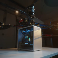 ゲーミングPCが空を飛ぶ！RTX4090搭載PCをドローンに改造。馬鹿げた挑戦をやり遂げる制作者の熱意に称賛の声も