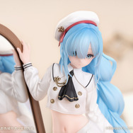 へそ出しセーラー服に、脱ぎかけタイツ！『アズレン』より「ジェーナス」1/8スケールフィギュアが予約受付中ー専用台座の全身鏡でリアル感が凄い