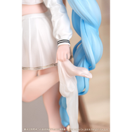 へそ出しセーラー服に、脱ぎかけタイツ！『アズレン』より「ジェーナス」1/8スケールフィギュアが予約受付中ー専用台座の全身鏡でリアル感が凄い