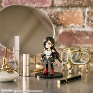 『FF7』ティファはデフォルメされてもプロポーションバッチリ！“興味ないね”ポーズのクラウドなど、全4種で受付中