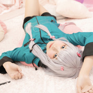 和泉紗霧「エロマンガ先生」／茉白すふれ（X：@ros_rin1017）、撮影：ろーかる（X：@LoooocaL_2）