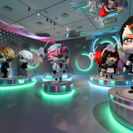 あのヒーローショー衣装を細部まで…！「にじさんじフェス展」会場レポートー173名のパネル展示は圧巻すぎた