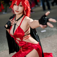 レッドフード『勝利の女神：NIKKE』／兔兔（Instagram：bunnyx0000）