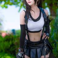 ティファ／神説kamise（X：@kamise847）