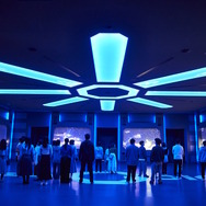 「ガンダム」大阪・関西万博の新機体「ジオング タイプMA」がお披露目!重厚感アップ、背後には4本の腕を背負う