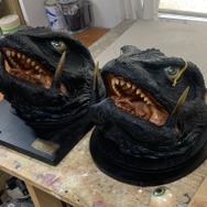 お値段12万円、抱えるほどのビックサイズ！「ガメラ（1995）」スーツ頭部を再現したヘッドモデルのクオリティが凄まじい
