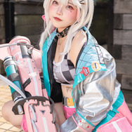 ジャッカル『勝利の女神：NIKKE』／花海音うみ（X：@hanamine_u3i）