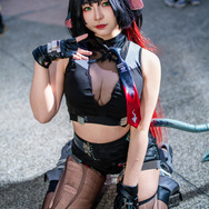 ジェーン『ゼンレスゾーンゼロ』／Tsuru 鶴葵（Instagram：tsuru_cos_aoi）