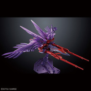 “白い翼”を持つ「MG 1/100 ウイングガンダムゼロEW」が禍々しい姿に!翼の展開・連動ギミック、ネオバード形態への変形も可能