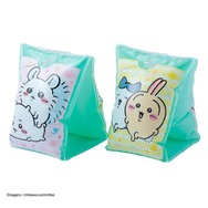 「ちいかわ」夏を先取りする新商品が本日4月18日11時より発売！海やプールで使える爽やかな色合いのバッグほか、ラーメン豚のお皿も