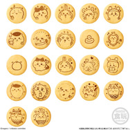 「ちいかわ」ビスケットが食べるのがもったいないほど可愛い!付属するチャームは、やさしい笑顔のハチワレなど全8種