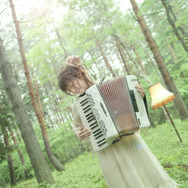 『ラジアントヒストリア』ブログパーツでミュージックプレイヤーを配信 ― テーマソングは霜月はるかさん