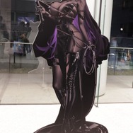 伊織もえさんが新ボス「グラトニー」に挑戦！『勝利の女神：NIKKE』の2.5周年記念番組「想いをつなぐ、深海の舞台へ」現地レポート