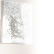 白の書／制作：ゼルス -gelus-（X：@gelus_noise）、撮影：ロロ（X：@rr_mataari）