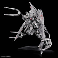 逆襲のシャアより「νガンダム」「サザビー」がメカニカルクリア