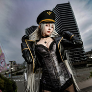 ブラックロベリア「その着せ替え人形は恋をする」／月海つくね（X：@XaiabP）