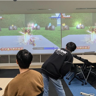 『ケツバトラー』が初対面の距離を縮める！？広島工科大学との共同実験で、恥ずかしさを感じていた人ほど親しみやすくなる傾向が明らかに