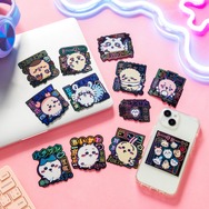 「ちいかわ」妙に脚がセクシーなマスコットや「トーキョーちいかわ」など注目の新商品が多数ラインナップ！ちいかわマーケットにて4月25日11時より販売開始