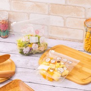 「ちいかわ」妙に脚がセクシーなマスコットや「トーキョーちいかわ」など注目の新商品が多数ラインナップ！ちいかわマーケットにて4月25日11時より販売開始