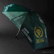 見せてもらおうか、盾型折りたたみ傘の性能とやらを！ガンダムたちの「シールド」が傘になって登場―雨は防げるがビームには弱い