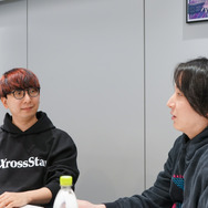 新作TCG『Xross Stars(クロスタ)』とは?CR.おじじと開発Pに直接聞いてみたー“CRカップや配信を追体験する”、新たな推し活の形とカードで残す過去の名場面【対談インタビュー】