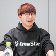 新作TCG『Xross Stars(クロスタ)』とは?CR.おじじと開発Pに直接聞いてみたー“CRカップや配信を追体験する”、新たな推し活の形とカードで残す過去の名場面【対談インタビュー】