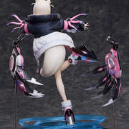 ホロライブ、フワモコをオリジナル衣装で立体化！荒廃した未来の世界を「飛び」「戦う」新規ブランド「AXGRIT（アクスグリット）」として展開