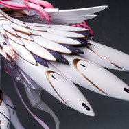 チラ見えする太もも！『勝利の女神：NIKKE』人気キャラ「ドロシー」が立体化―謎の生物「Doro」フィギュアも付属