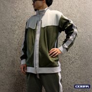 「機動戦士ガンダム」これでジオン公国軍に入隊！ノーマルスーツを再現したデザインジャージが見た目はもちろん、機能性も抜群