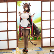 はち切れんばかりの“たわわ”なボリューム感！『アズレン』樫野が着せ替え「つまずきトラブルメイド」の姿でフィギュア化