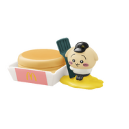 マクドナルドにて、映画「マイクラ」と「ちいかわ」のハッピーセットが期間限定で販売！ハチワレたちも歴代クルーのユニフォーム姿に