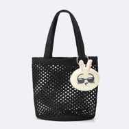 「ジーユー」×「ちいかわ」コラボ第4弾のテーマは”夏休み”！音楽にあわせてノリノリのシーンが描かれたTシャツやポーチなど展開