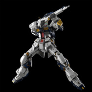 究極のガンプラ「PG UNLEASHED 1/60 νガンダム」いよいよ予約受付開始!大型スケールで挑んだフィン・ファンネルも必見