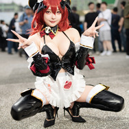 マスト：ロマンチックメイド『勝利の女神:NIKKE』／XUXU 星野秀奈（Instagram：xuxu_0330、X：@xuxu0330）